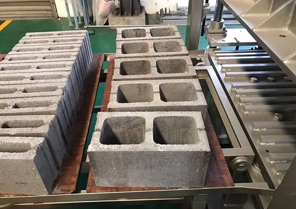 เครื่องทำอิฐสำหรับขายในซิมบับเว -ZCJK